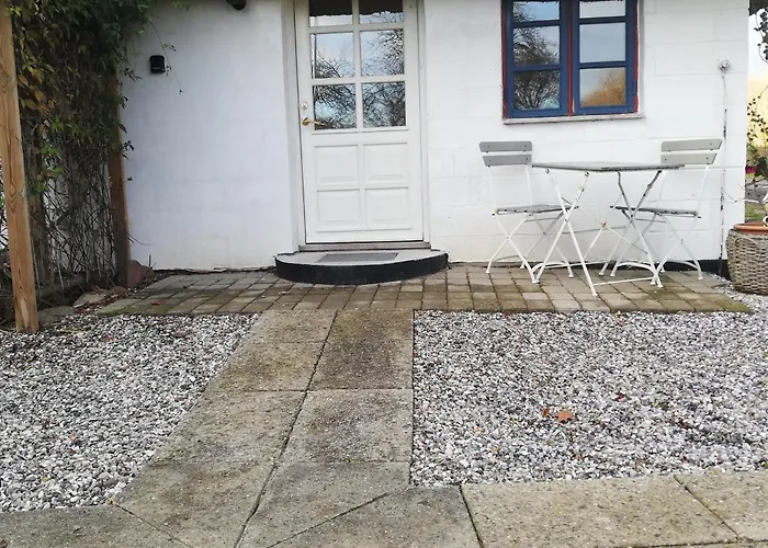 Taet Pa Langeso - Near Odense Lägenhet Morud